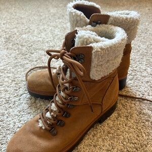Marc Fisher Brown Lace-Up Boots with Cream Fur Lining size 9